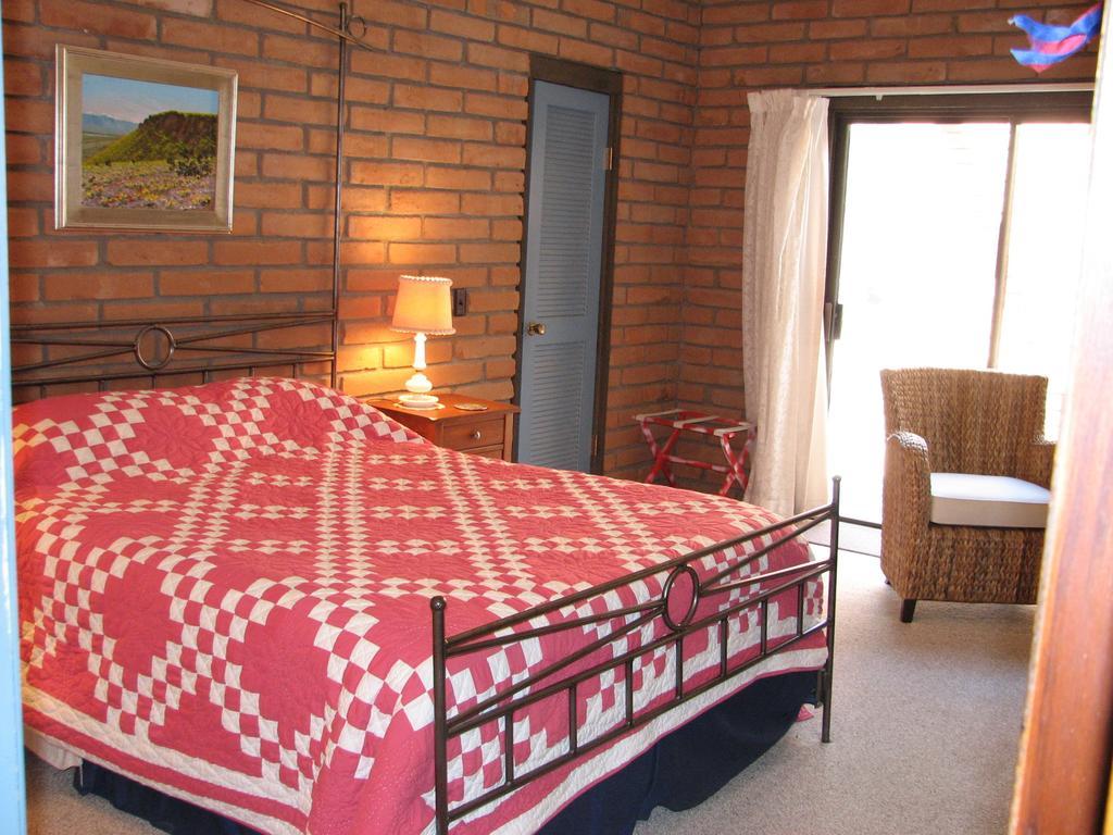Desert Trails Bed & Breakfast Tanque Verde Habitación foto